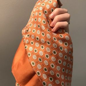 Swiss silk scarf (peach)